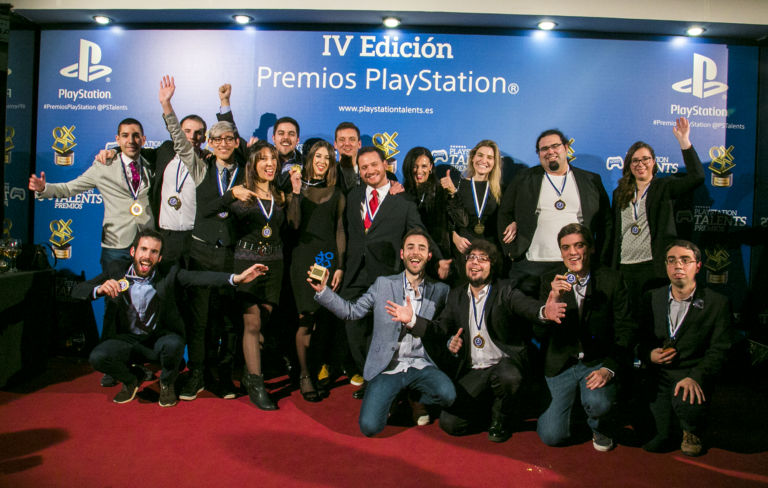 ¡Por tercer año consecutivo nuestros alumnos triunfan en los PlayStation Awards 2017! 1 greyfall