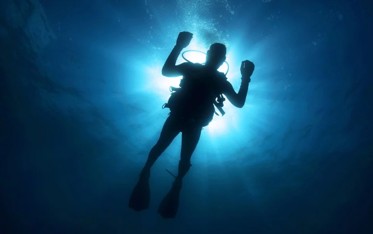 Día Mundial de la Realidad Virtual: descubre los proyectos nacidos en U-tad 5 submarinista