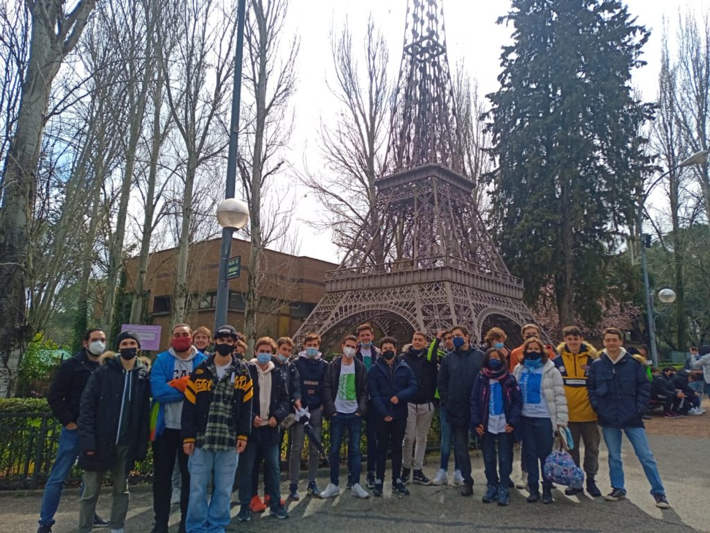 Visita de nuestros alumnos de física al Parque de Atracciones