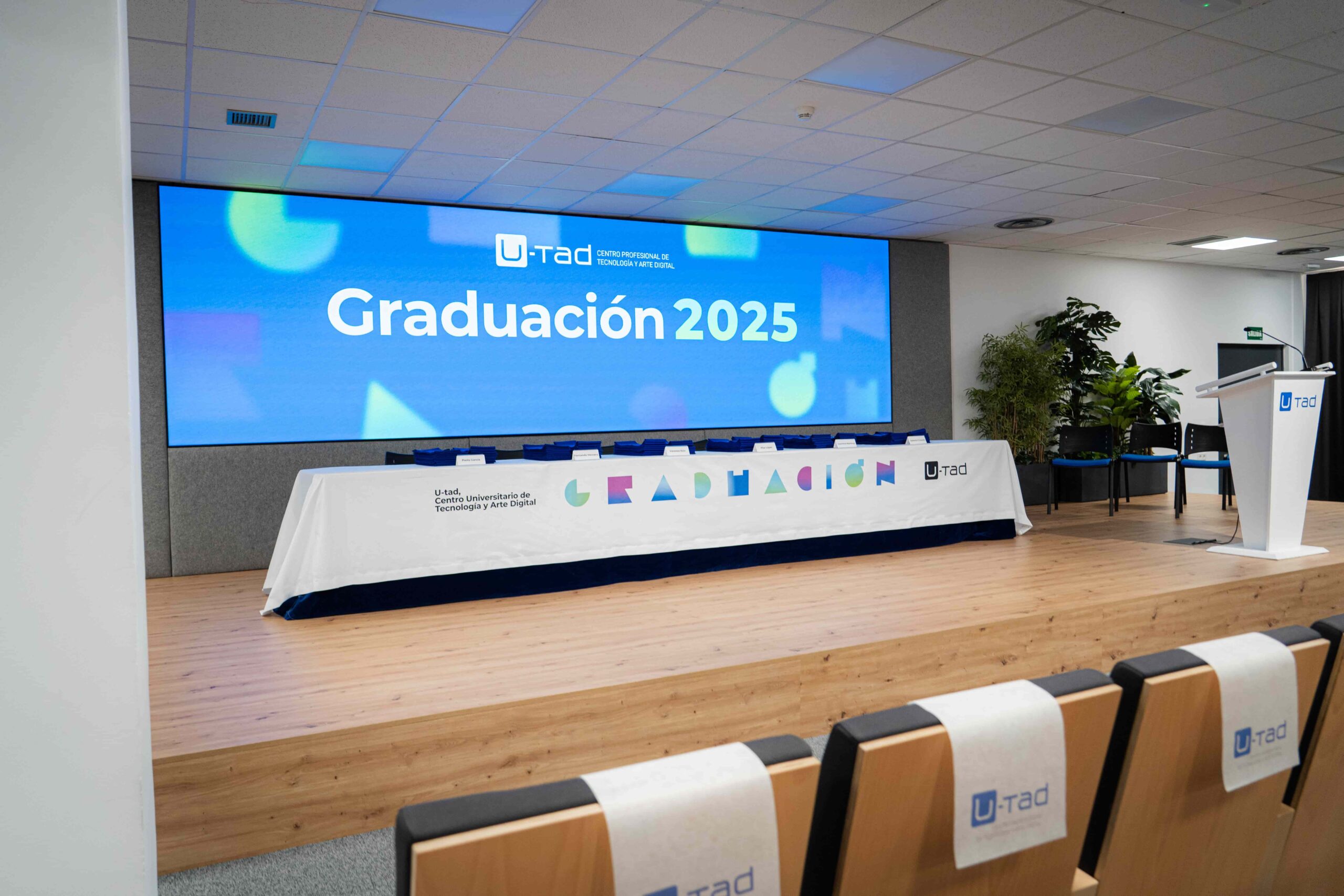 U-tad celebra la graduación de los alumnos de Ciclos Formativos 2025 1 Graduación Ciclos 256