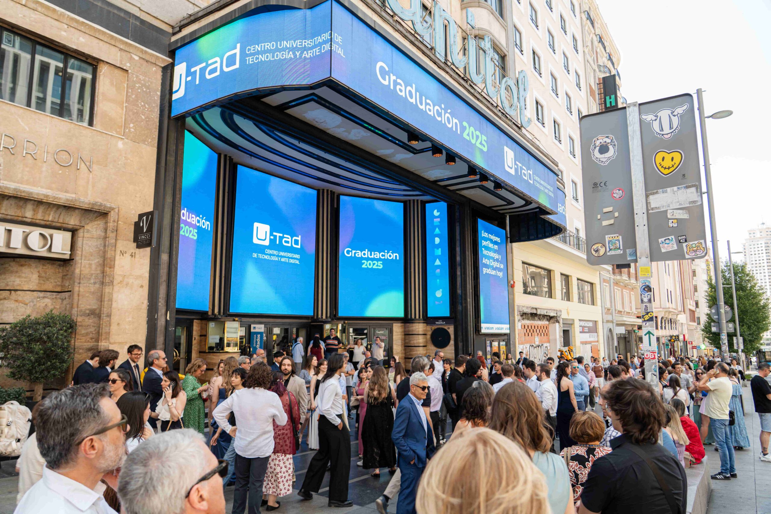 Enhorabuena a la Promoción de 2025 1 Graduación Grados 6 y 7 Junio-4 (1)