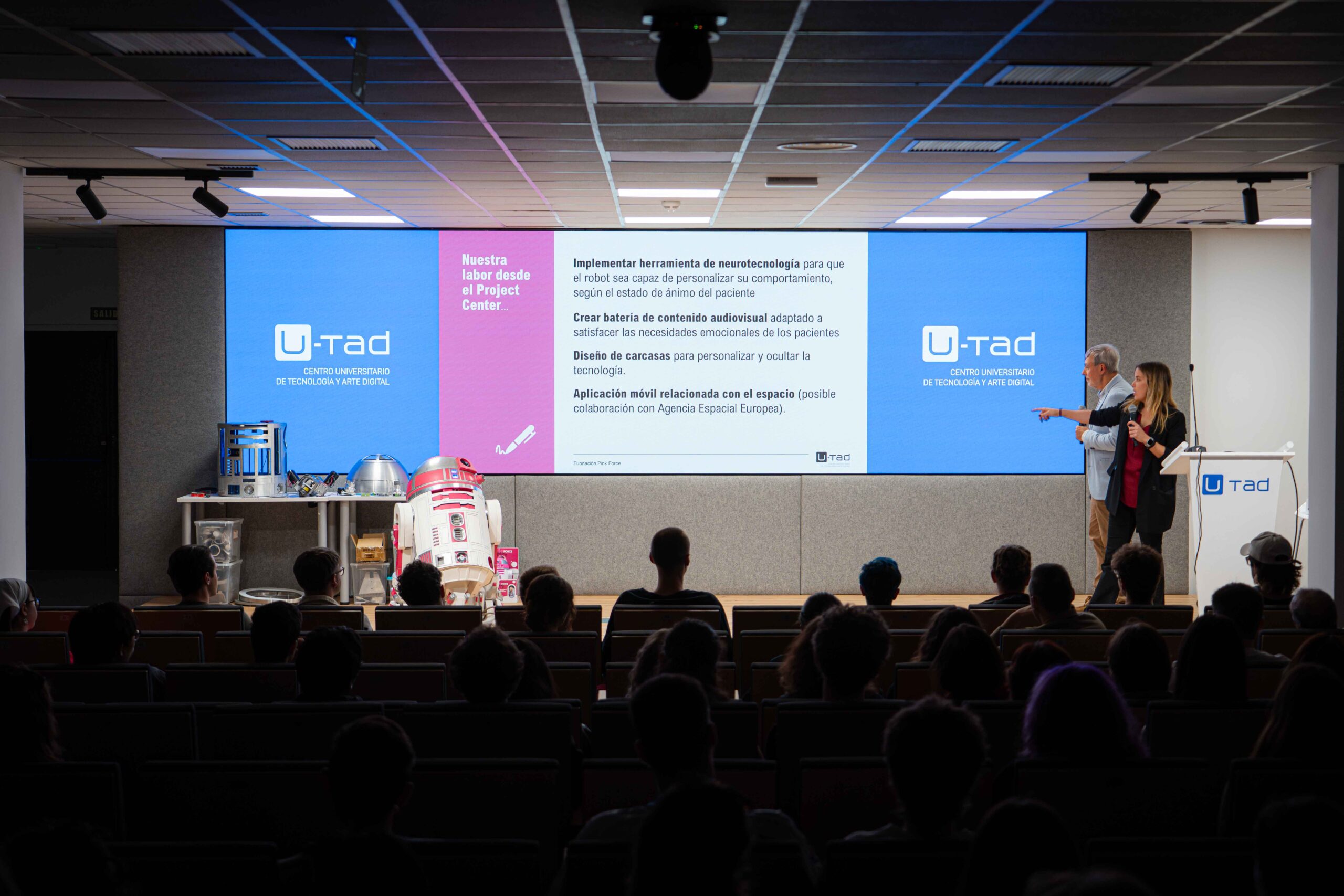 U-tad dará alma a R2-KT2: tecnología y emoción para mejorar vidas 2 Presentación The Pink Force-34