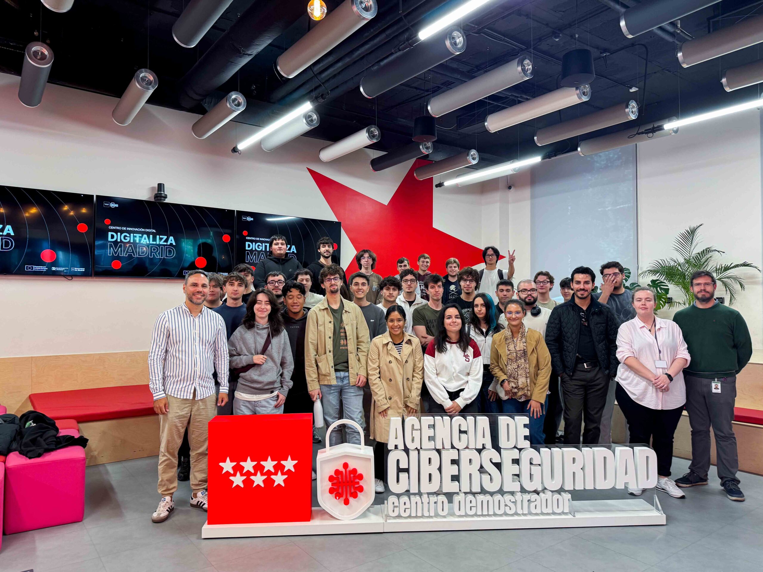 Visita Centro Ciberseguridad-20